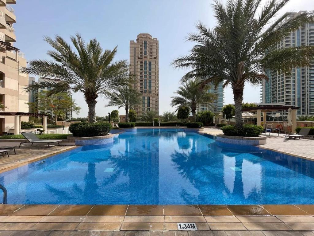 Serene Retreat In Apartment Dubai